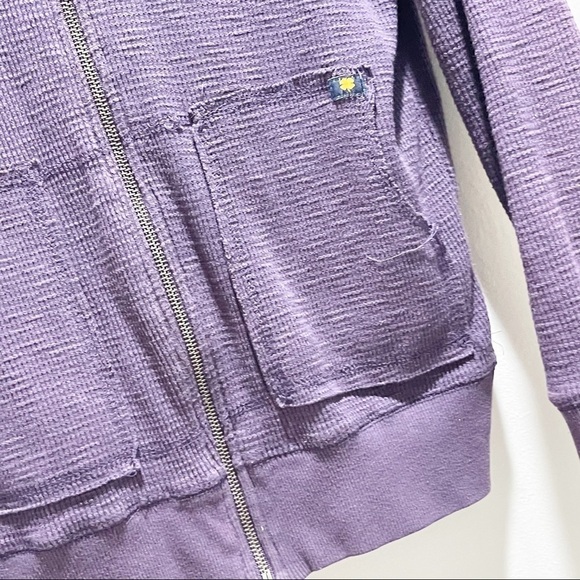 🍀LUCKY BRAND Women’s Purple Thermal Waffle Knit Kangaroo Pocket Hoodie Size M - Picture 8 of 10